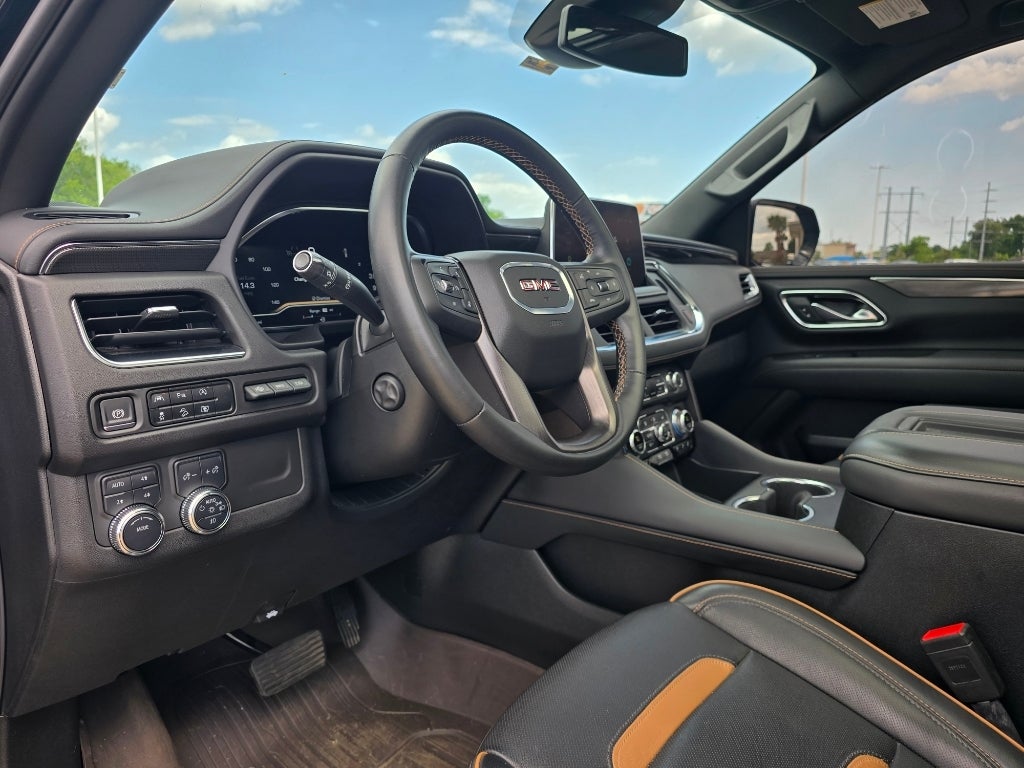 2024 GMC Yukon Ultimate AT4 24s