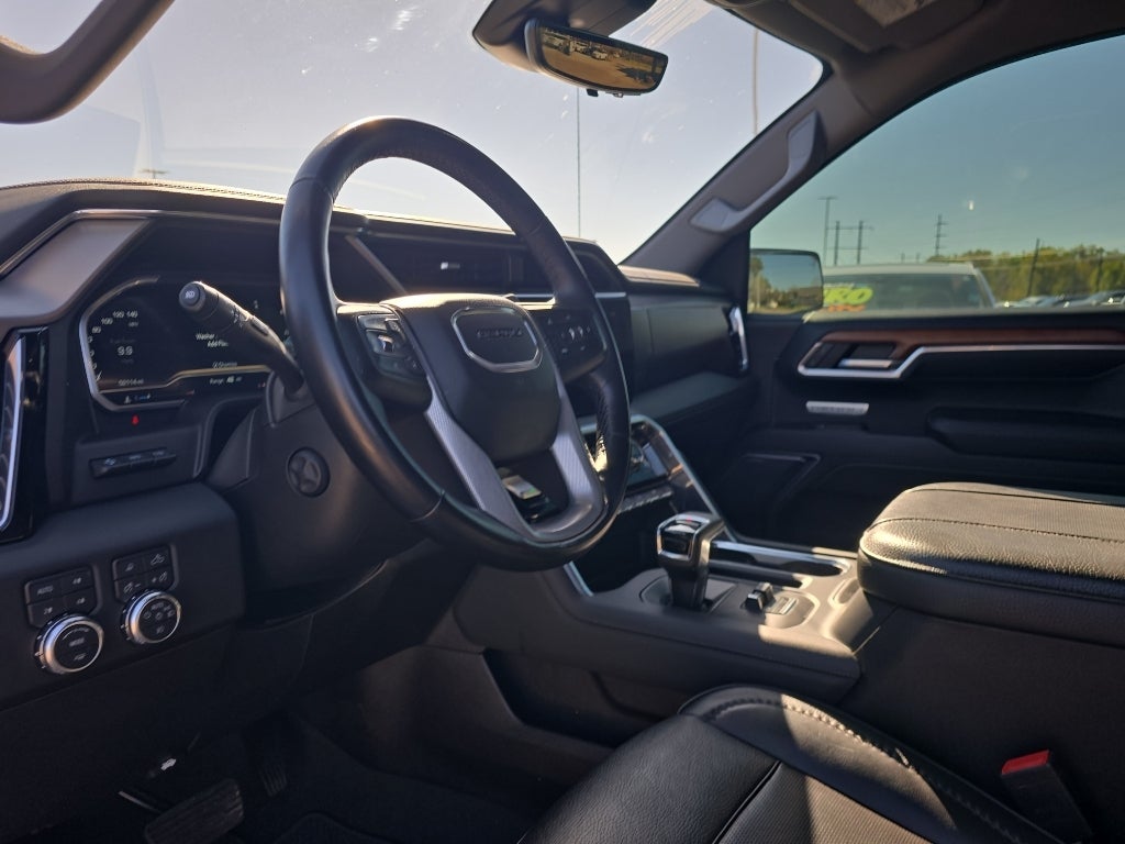 2023 GMC Sierra Denali