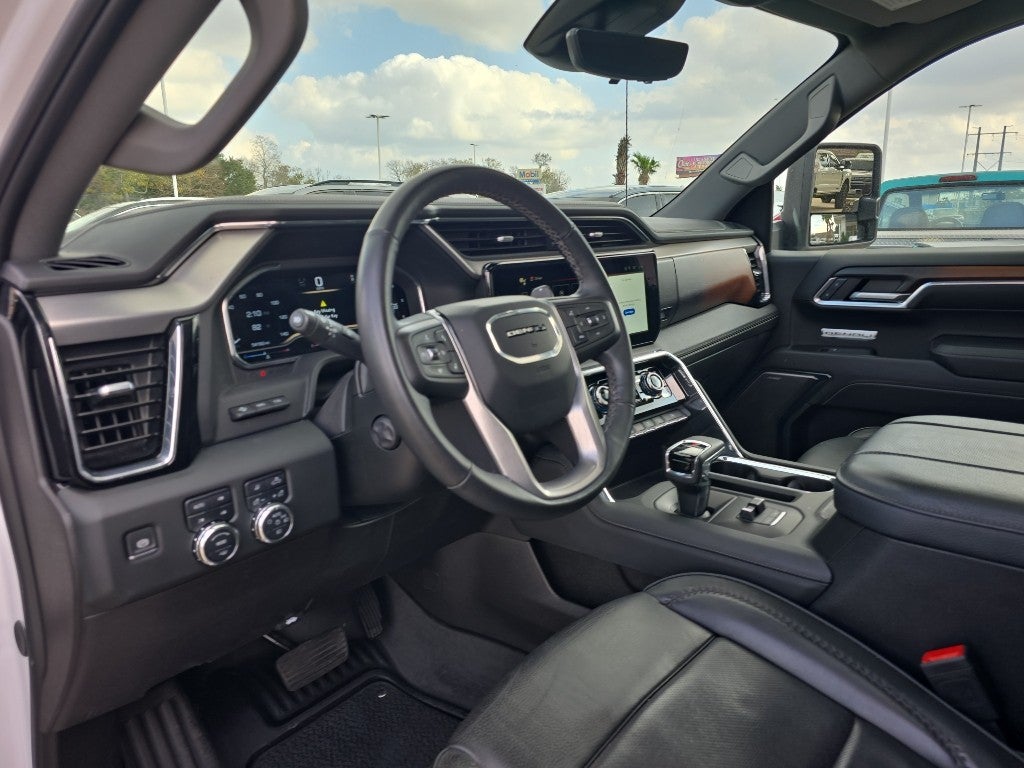 2024 GMC Sierra Denali