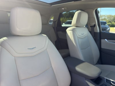 2025 Cadillac XT5 FWD Premium Luxury