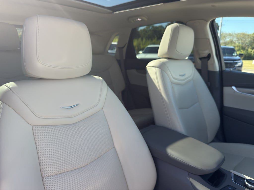 2025 Cadillac XT5 FWD Premium Luxury