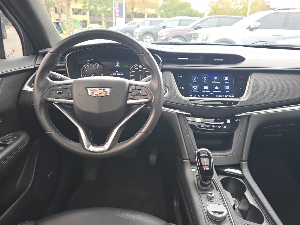 2022 Cadillac XT6 Luxury