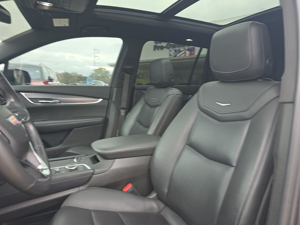 2022 Cadillac XT6 Luxury