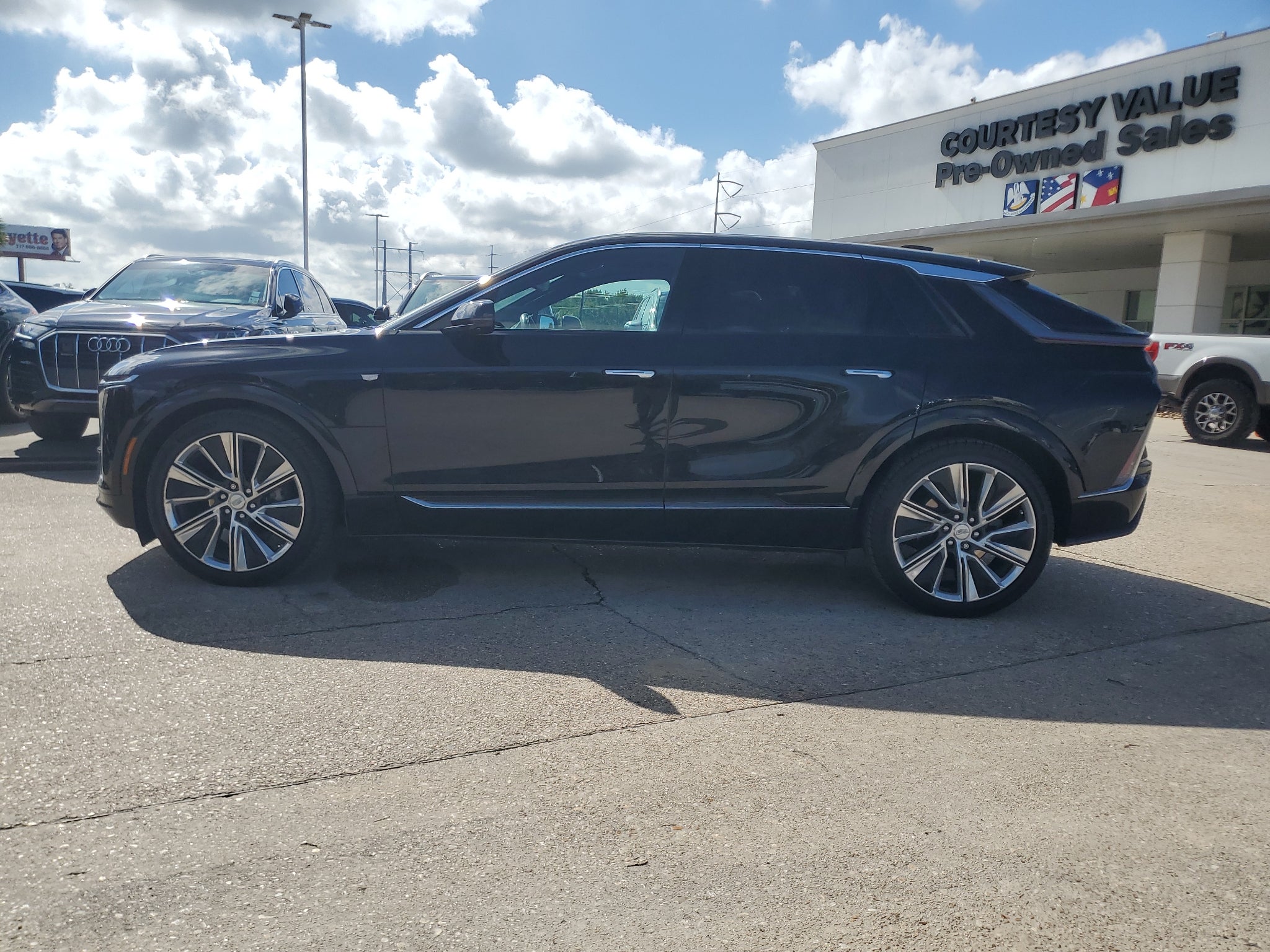 2025 Cadillac Lyriq Luxury