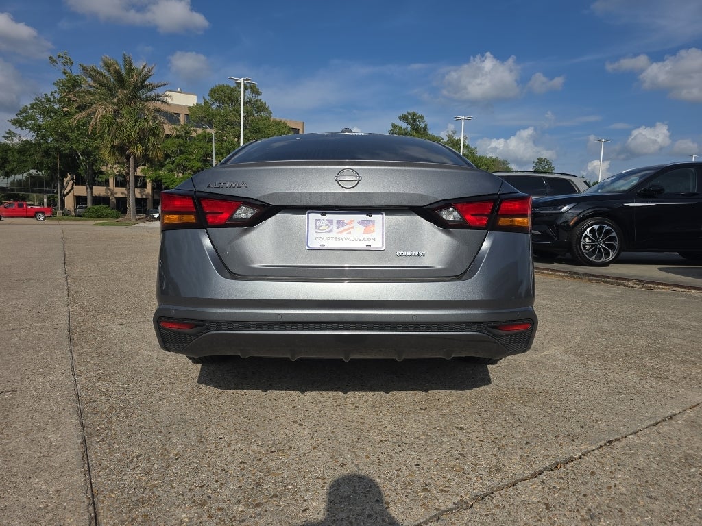 2025 Nissan Altima SV