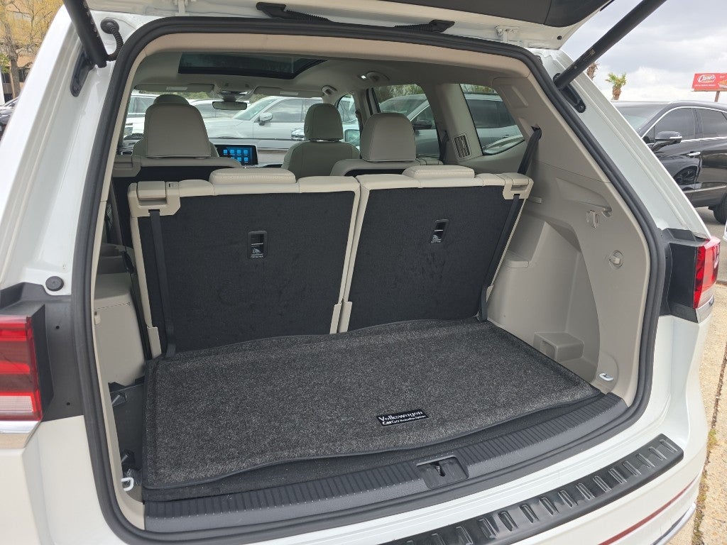 2024 Volkswagen Atlas 2.0T SEL Premium R-Line