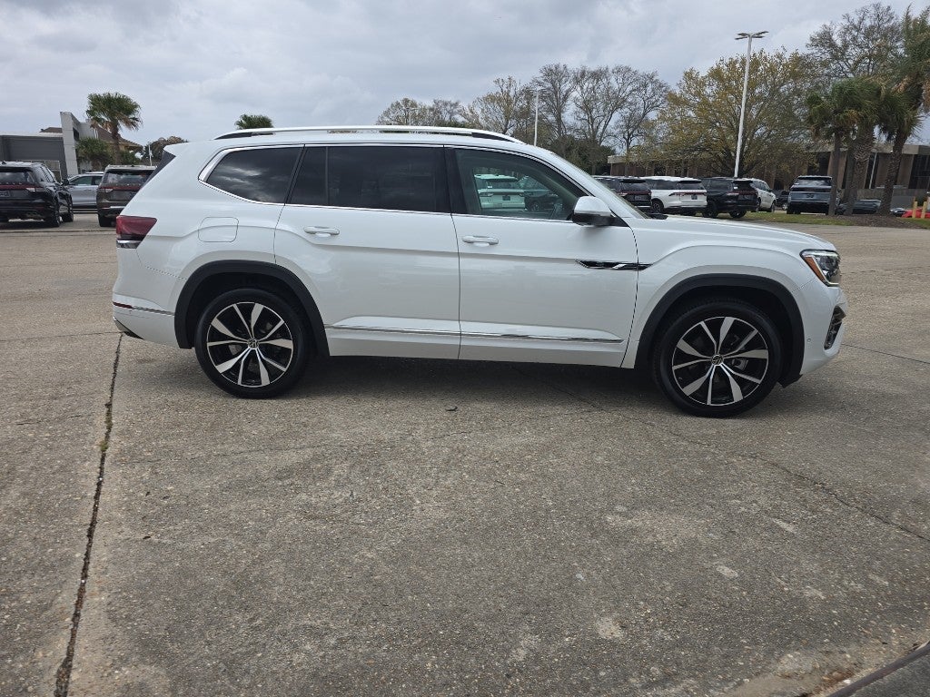 2024 Volkswagen Atlas 2.0T SEL Premium R-Line