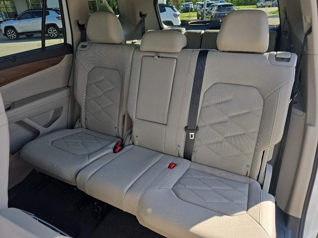 2024 Volkswagen Atlas 2.0T SE w/Technology