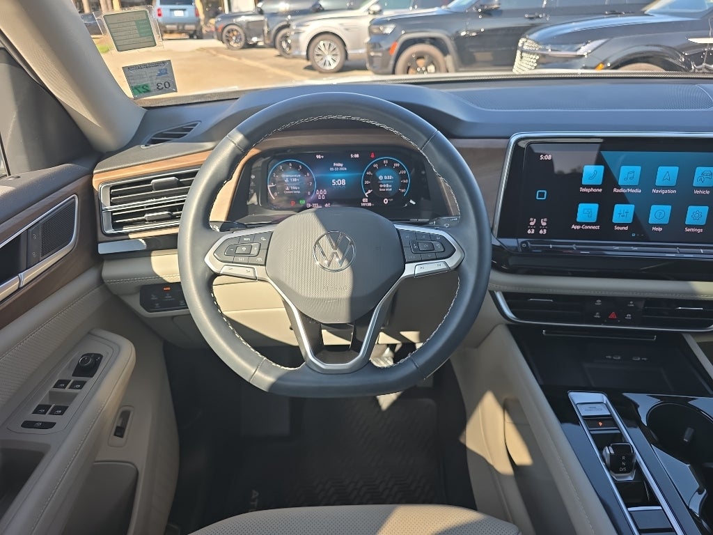 2024 Volkswagen Atlas 2.0T SE w/Technology