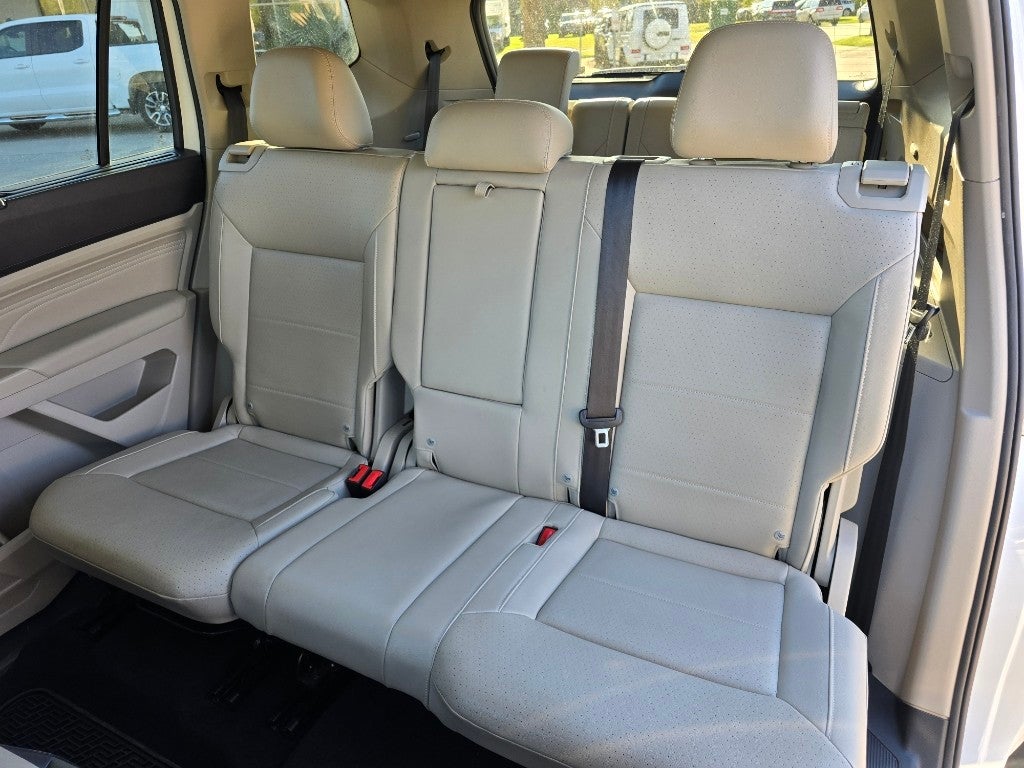 2022 Volkswagen Atlas 3.6L V6 SE w/Technology