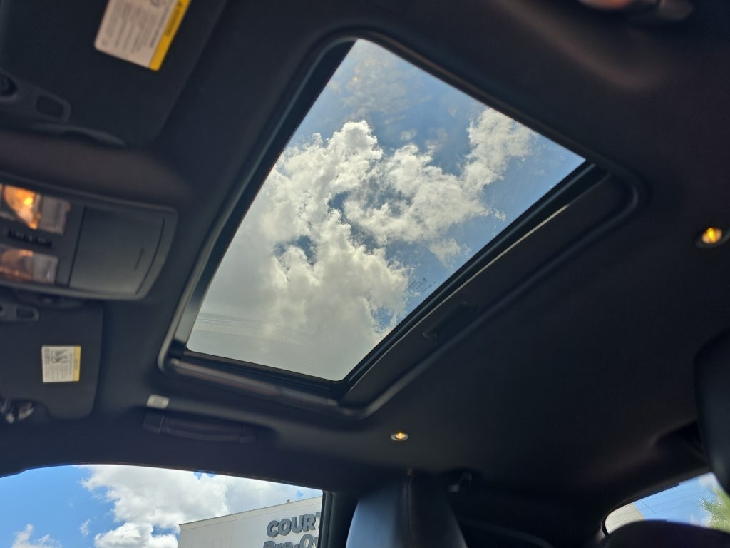 2022 Dodge Challenger R/T Plus Shaker