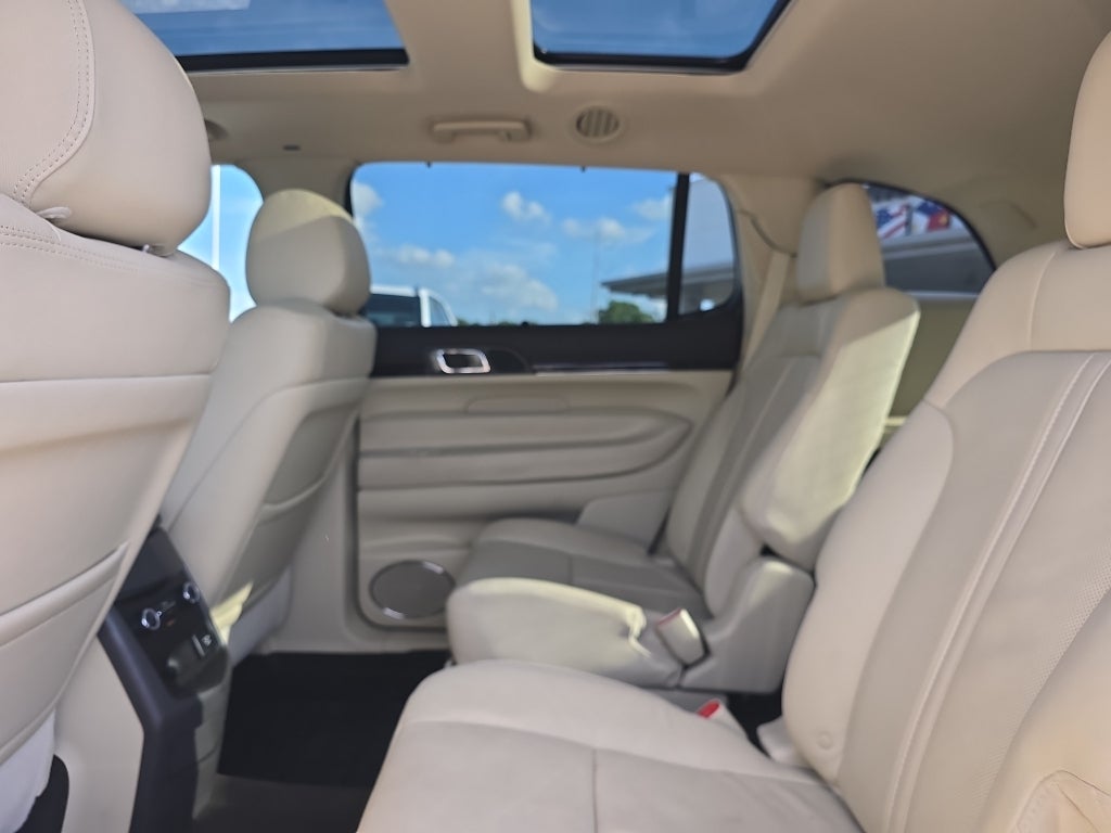 2019 Lincoln MKT Reserve