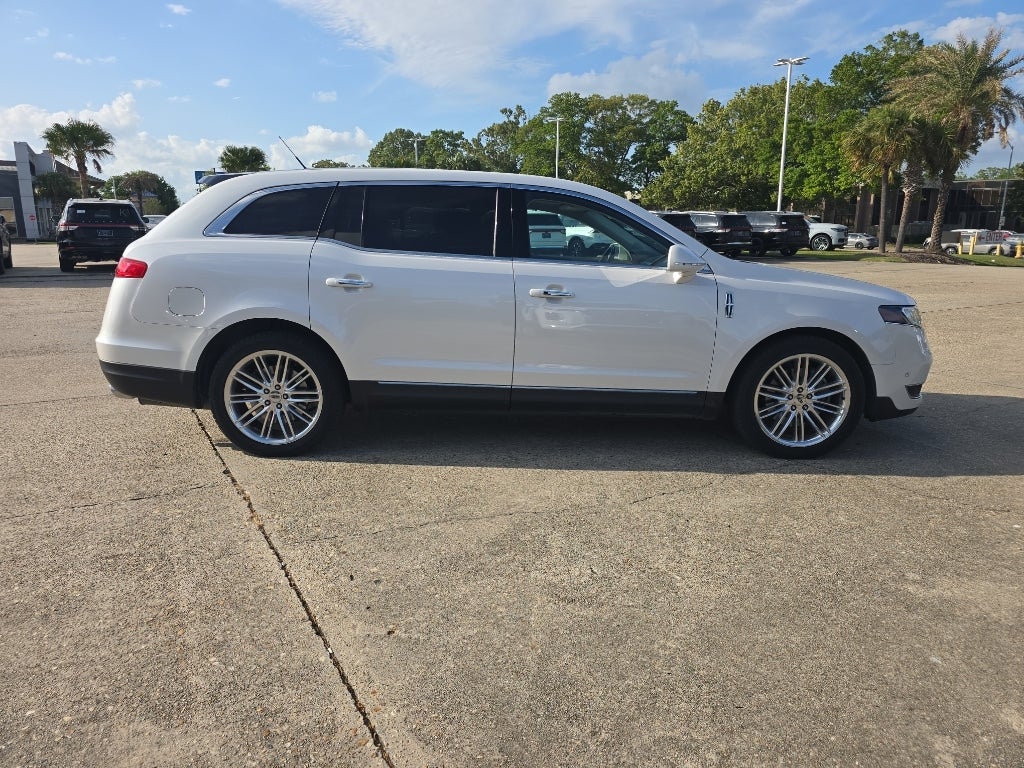 2019 Lincoln MKT Reserve
