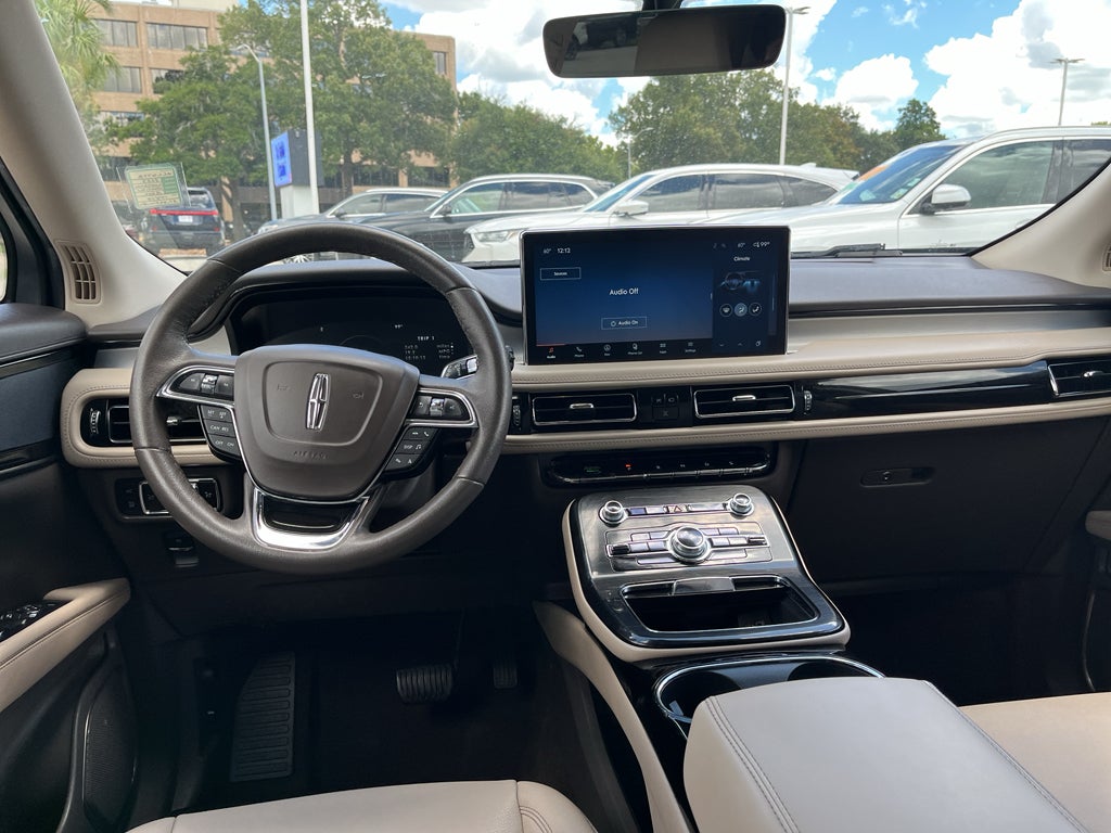 2023 Lincoln Nautilus Standard