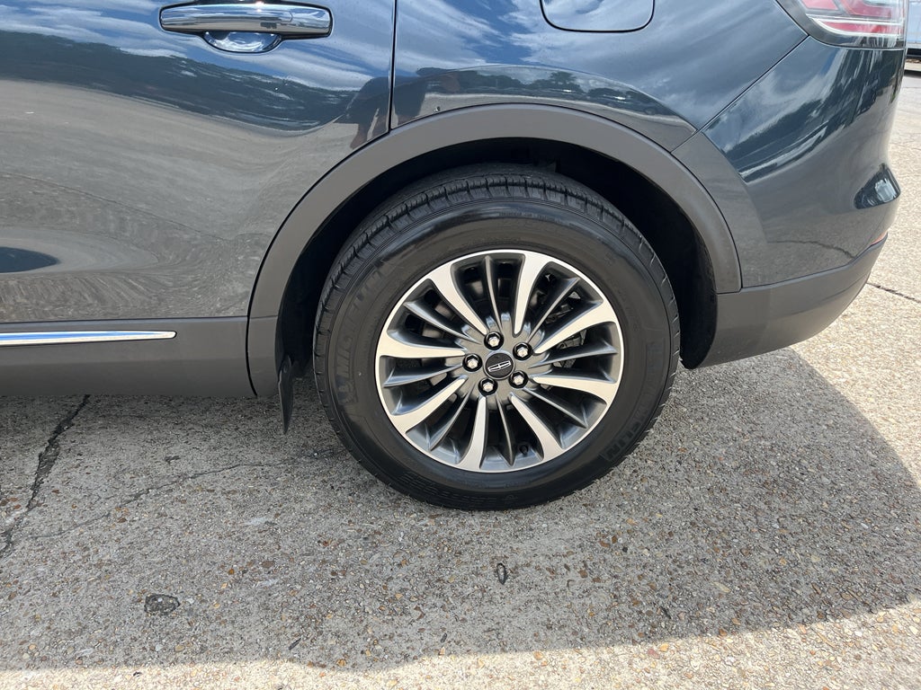 2023 Lincoln Nautilus Standard