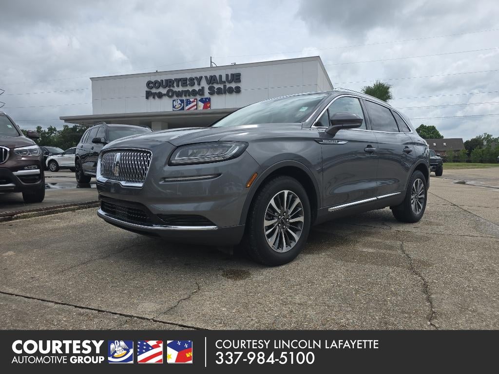 2022 Lincoln Nautilus Standard