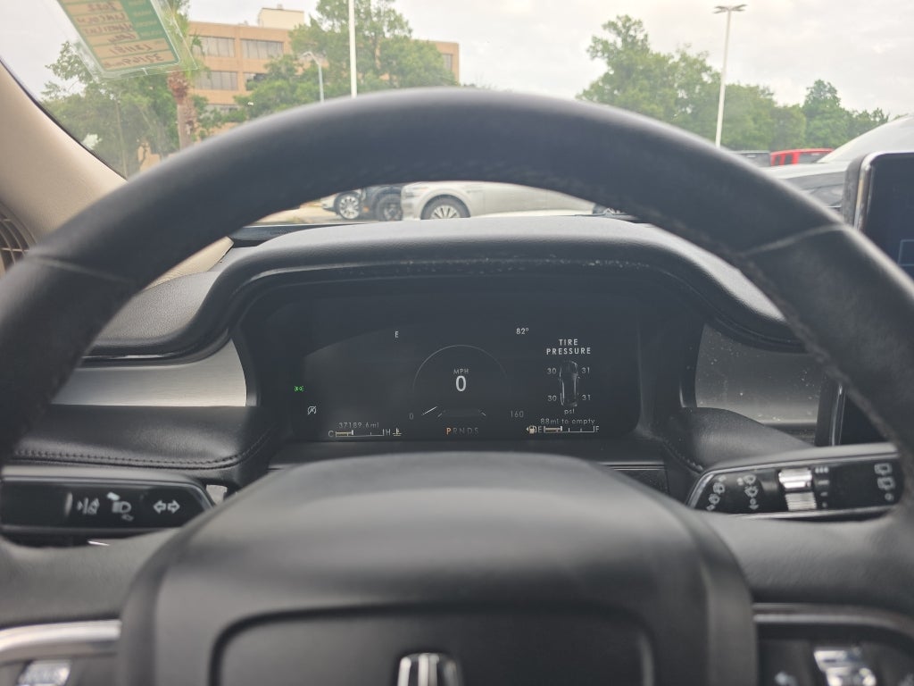 2022 Lincoln Nautilus Standard