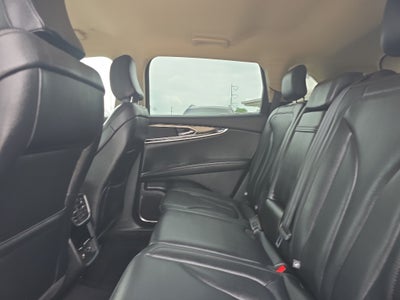 2022 Lincoln Nautilus Standard