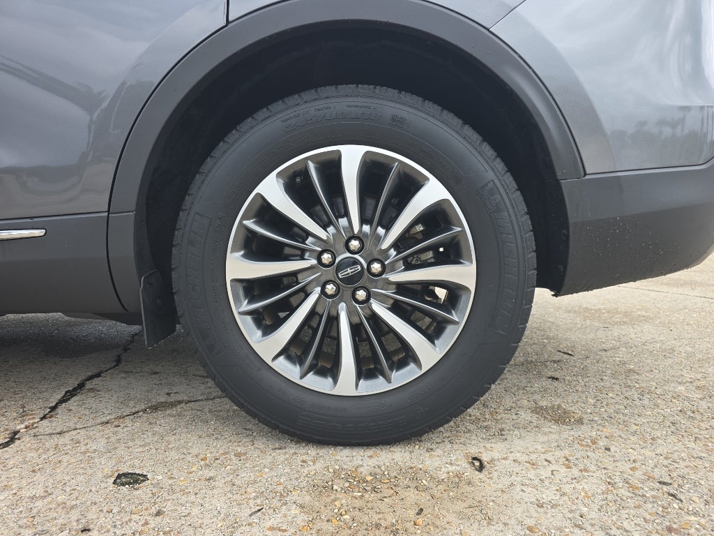 2022 Lincoln Nautilus Standard