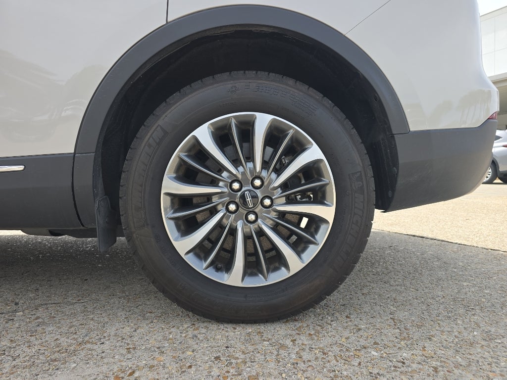 2023 Lincoln Nautilus Standard