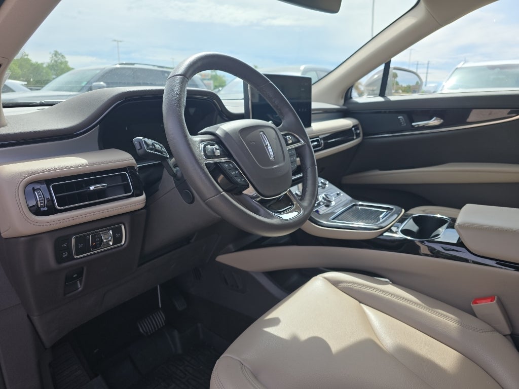 2023 Lincoln Nautilus Standard