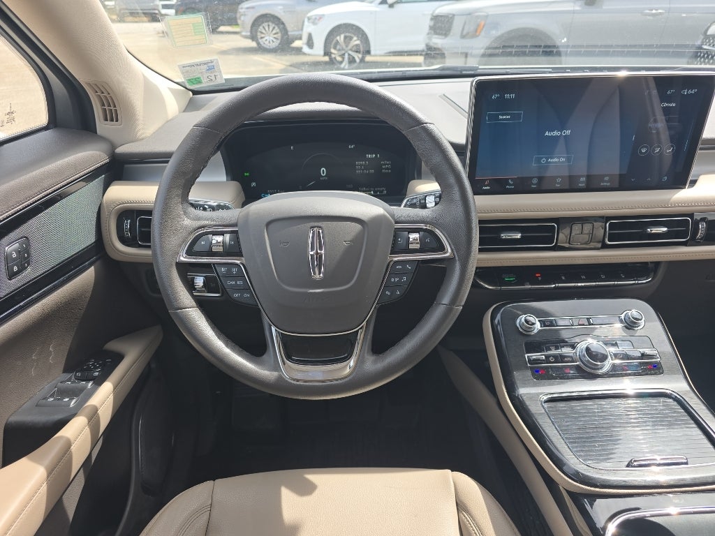 2023 Lincoln Nautilus Standard