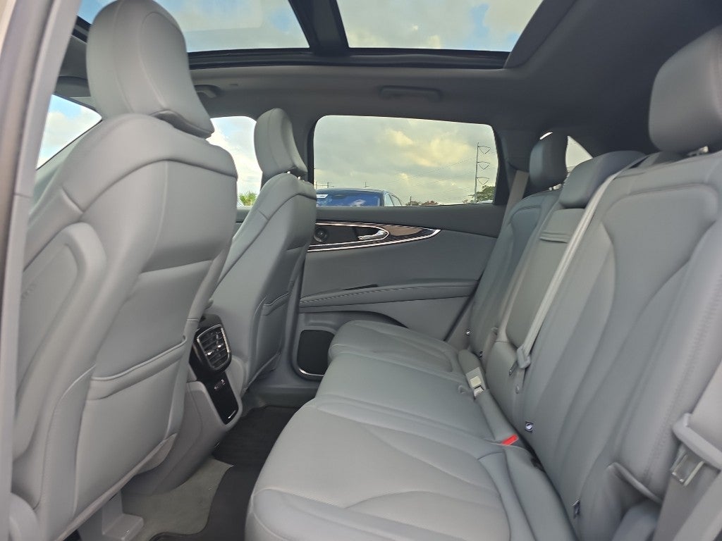 2021 Lincoln Nautilus Reserve