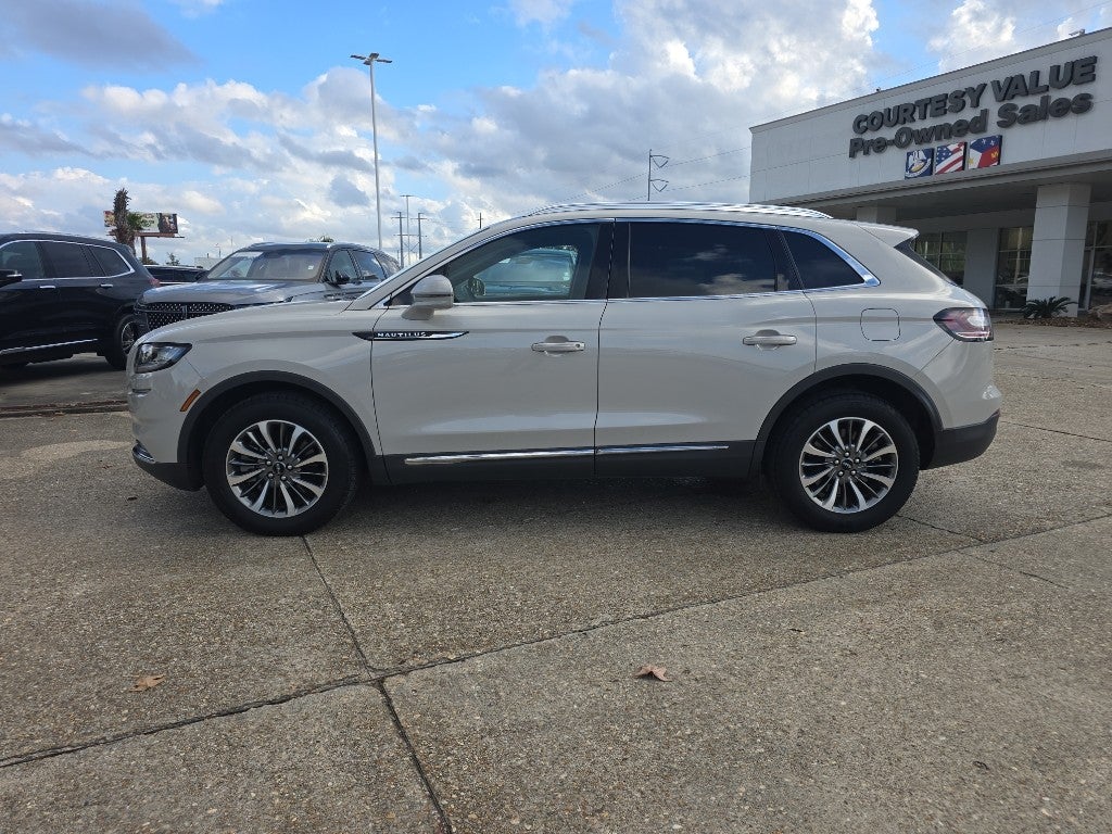 2021 Lincoln Nautilus Reserve