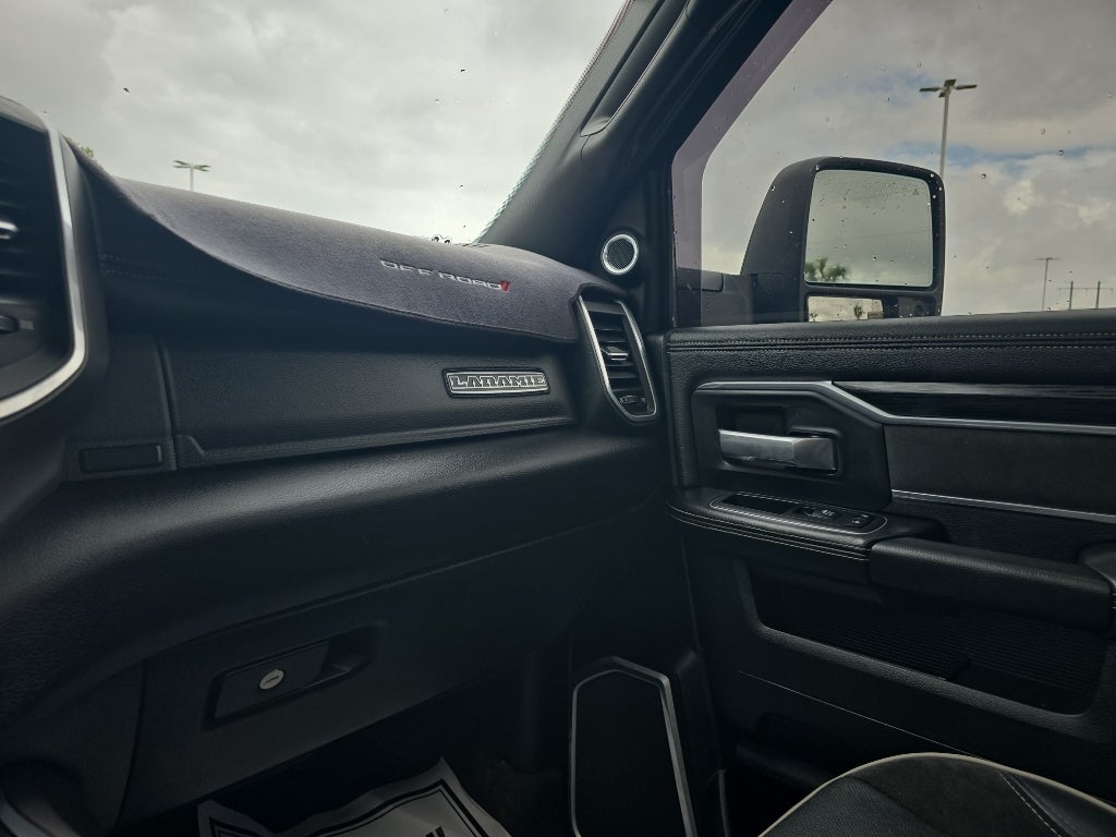 2024 RAM 2500 Laramie Midnight Package 22s
