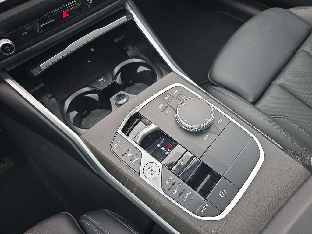 2024 BMW 3 series 330i