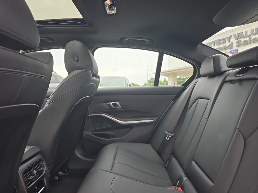 2024 BMW 3 series 330i