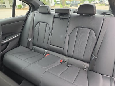 2024 BMW 3 series 330i