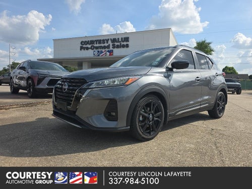 2023 Nissan Kicks SR