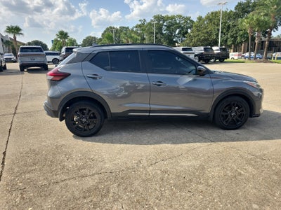 2023 Nissan Kicks SR