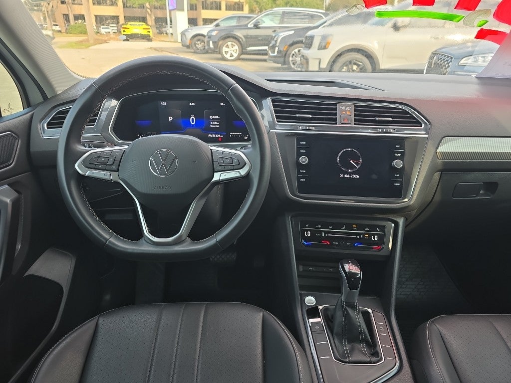 2023 Volkswagen Tiguan SE