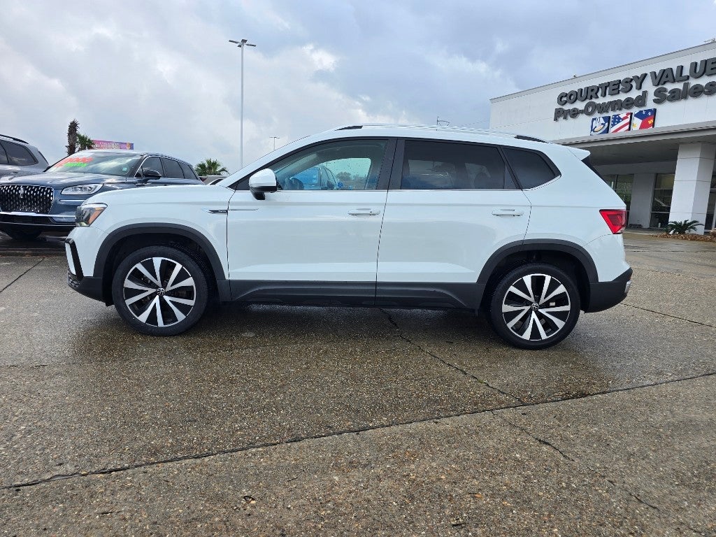 2022 Volkswagen Taos SE