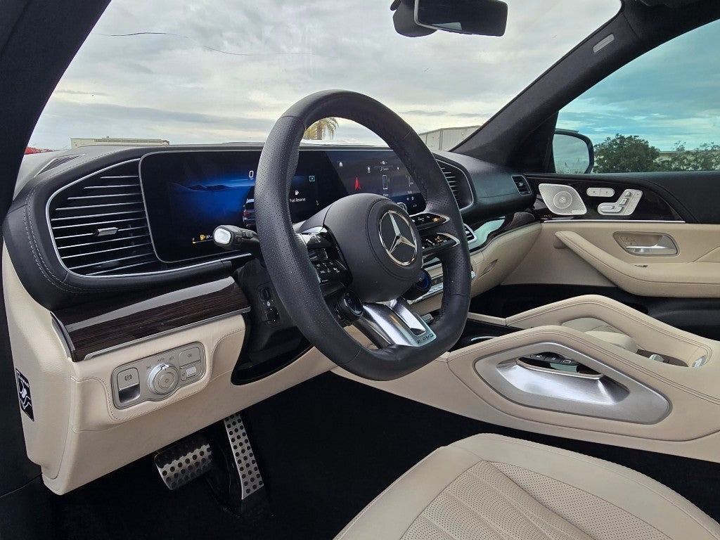 2025 Mercedes-Benz GLS AMG® 63
