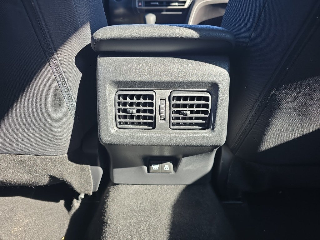 2025 Toyota Camry Hybrid SE