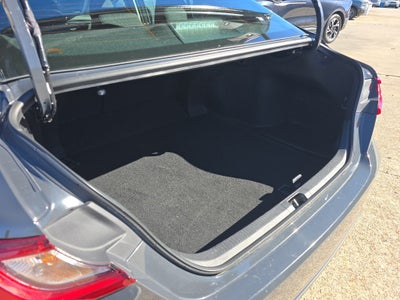 2025 Toyota Camry Hybrid SE