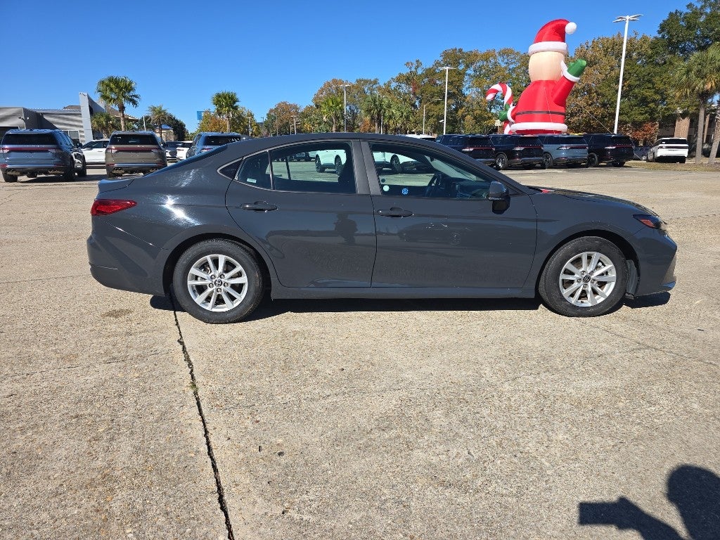 2025 Toyota Camry Hybrid SE
