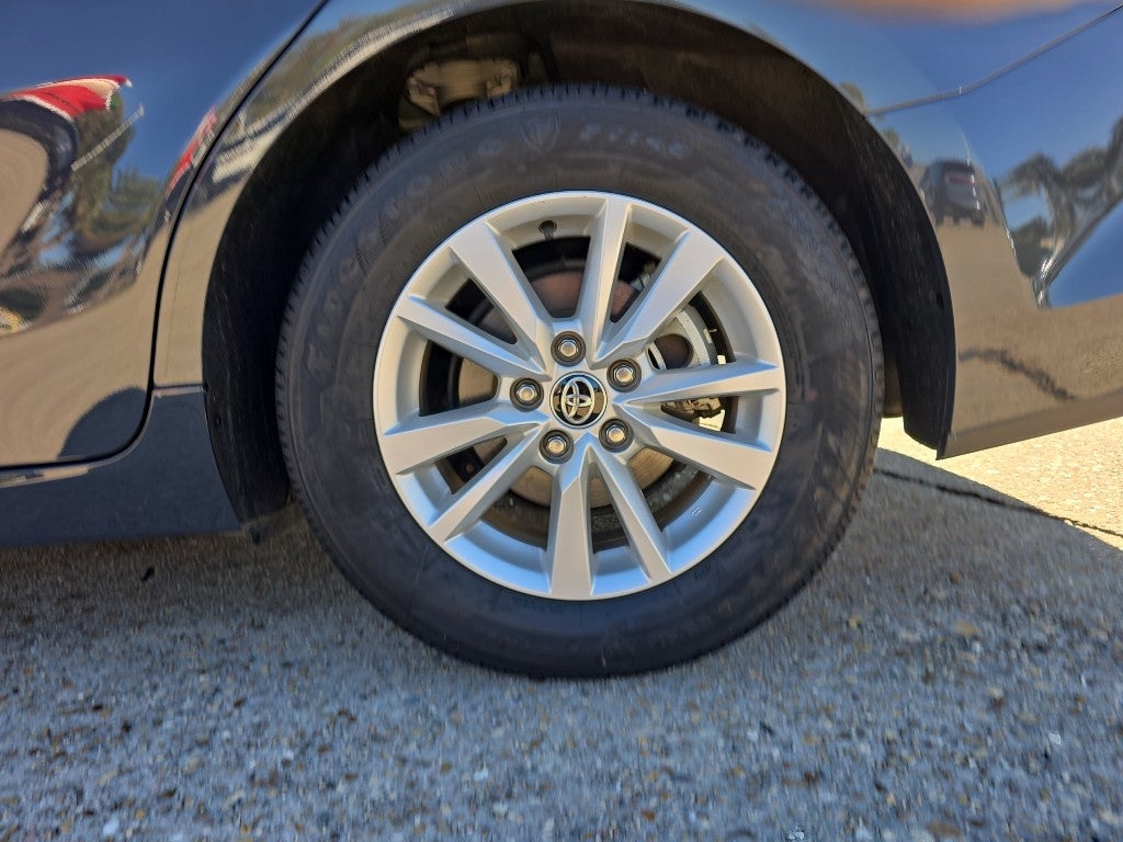 2025 Toyota Camry Hybrid SE