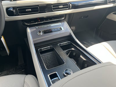 2027 Lincoln Aviator Premiere