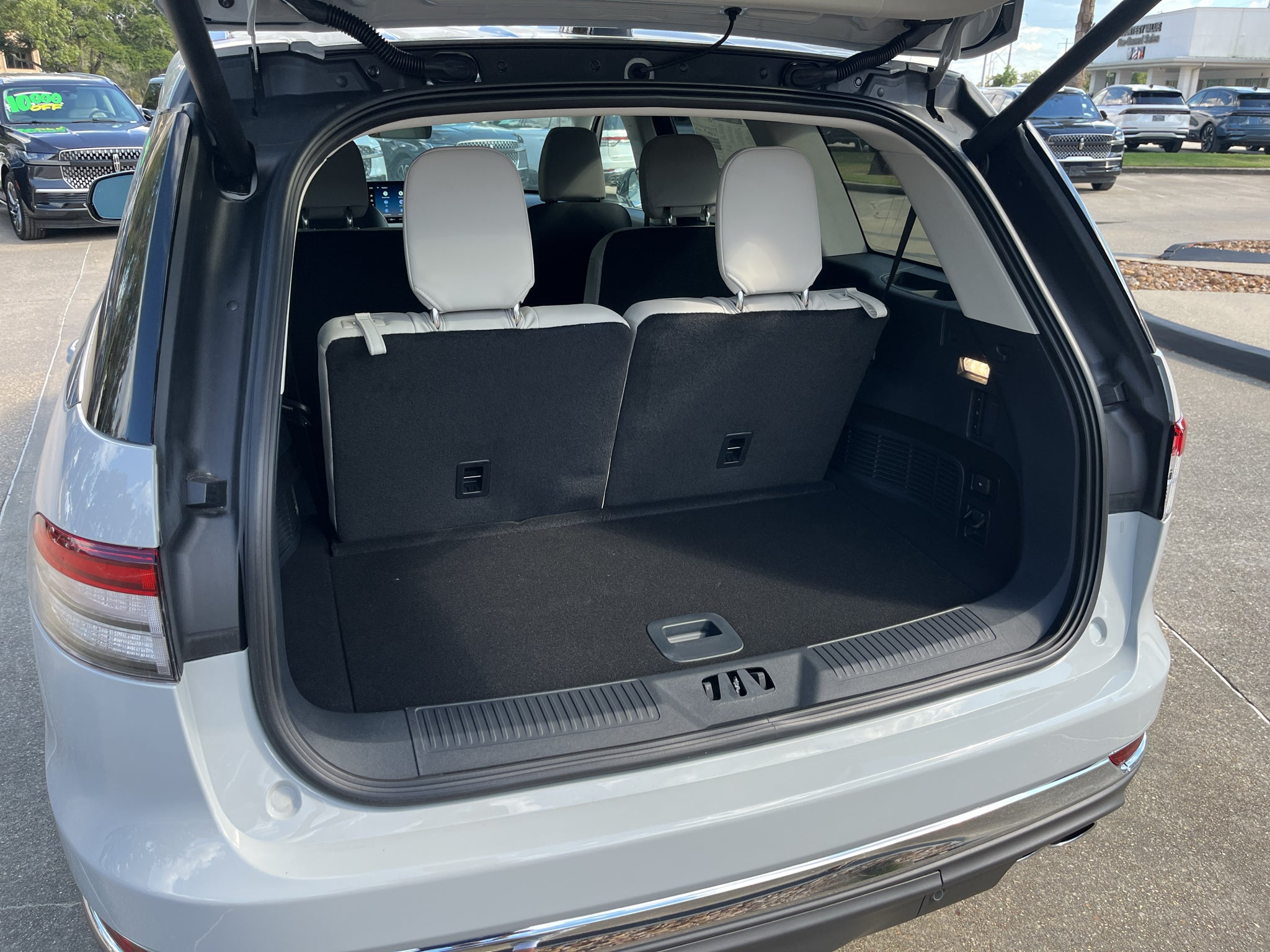 2027 Lincoln Aviator Premiere