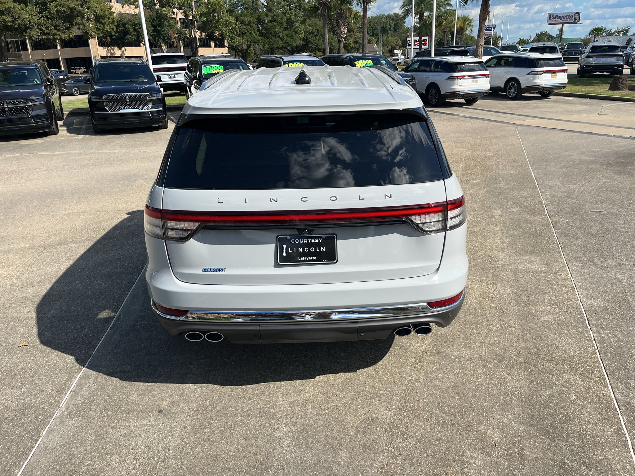 2027 Lincoln Aviator Premiere