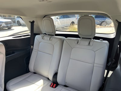 2027 Lincoln Aviator Premiere