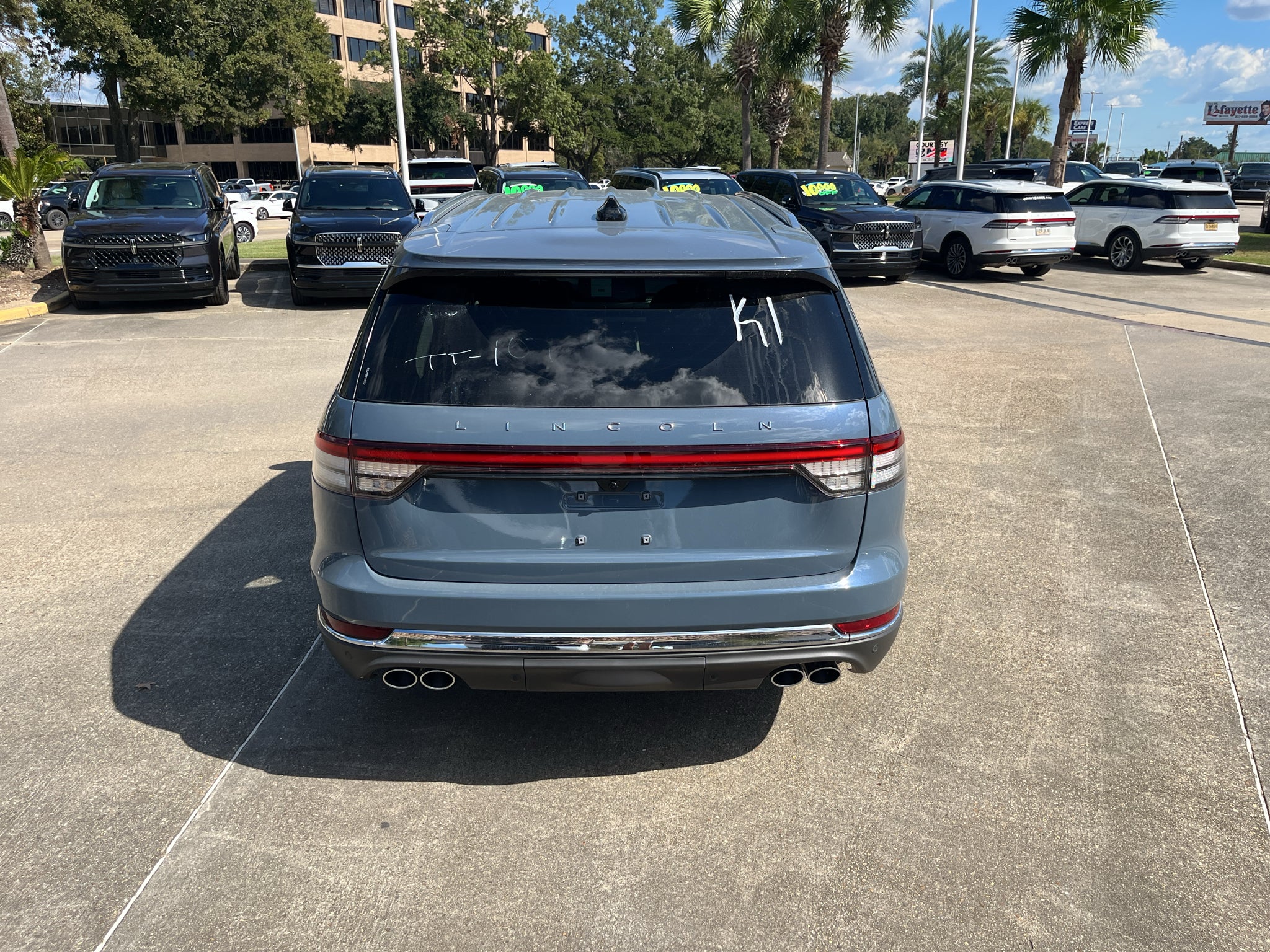 2027 Lincoln Aviator Premiere