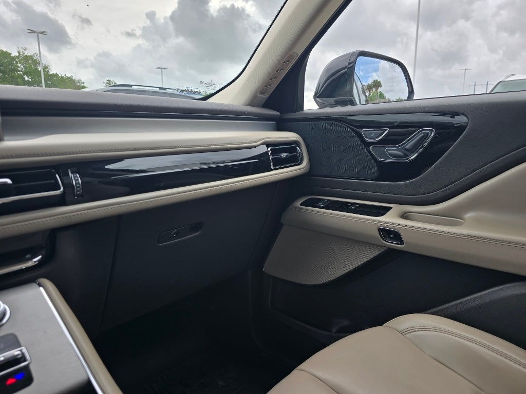 2020 Lincoln Aviator Standard