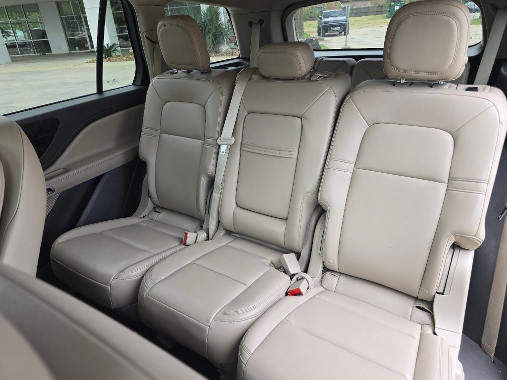 2020 Lincoln Aviator Standard