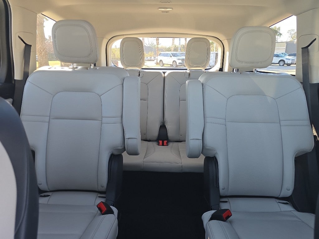 2025 Lincoln Aviator Premiere