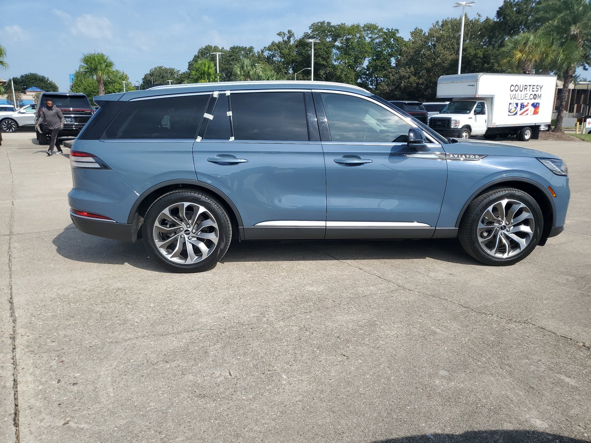 2025 Lincoln Aviator Reserve